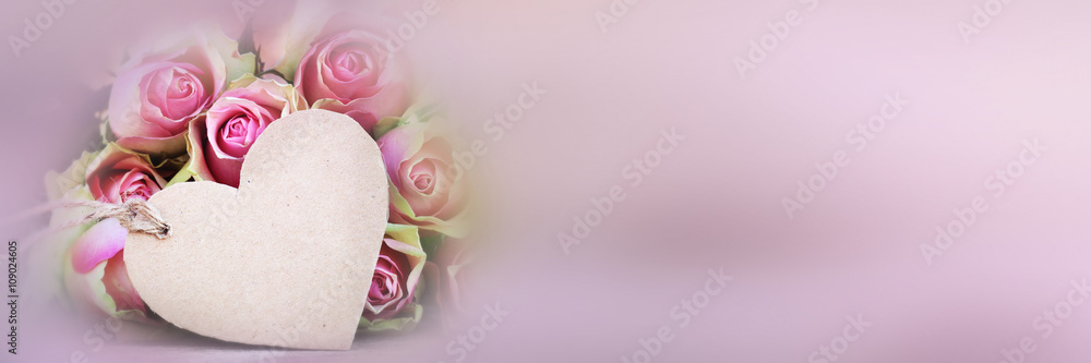 Bouquet of roses with a greeting card for valentines or mothers day - obrazy, fototapety, plakaty 