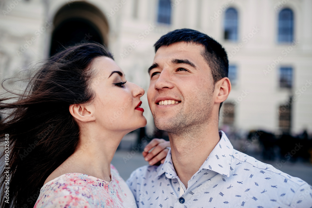 Naklejka premium The couple in love in Vienna