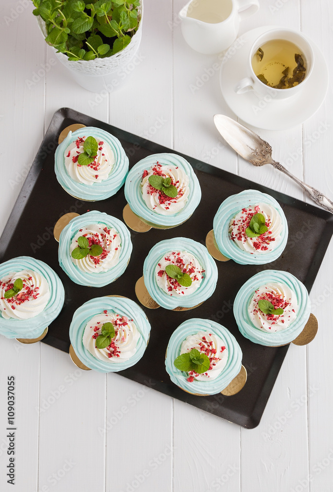 Blue pavlova desserts Blue pavlova desserts