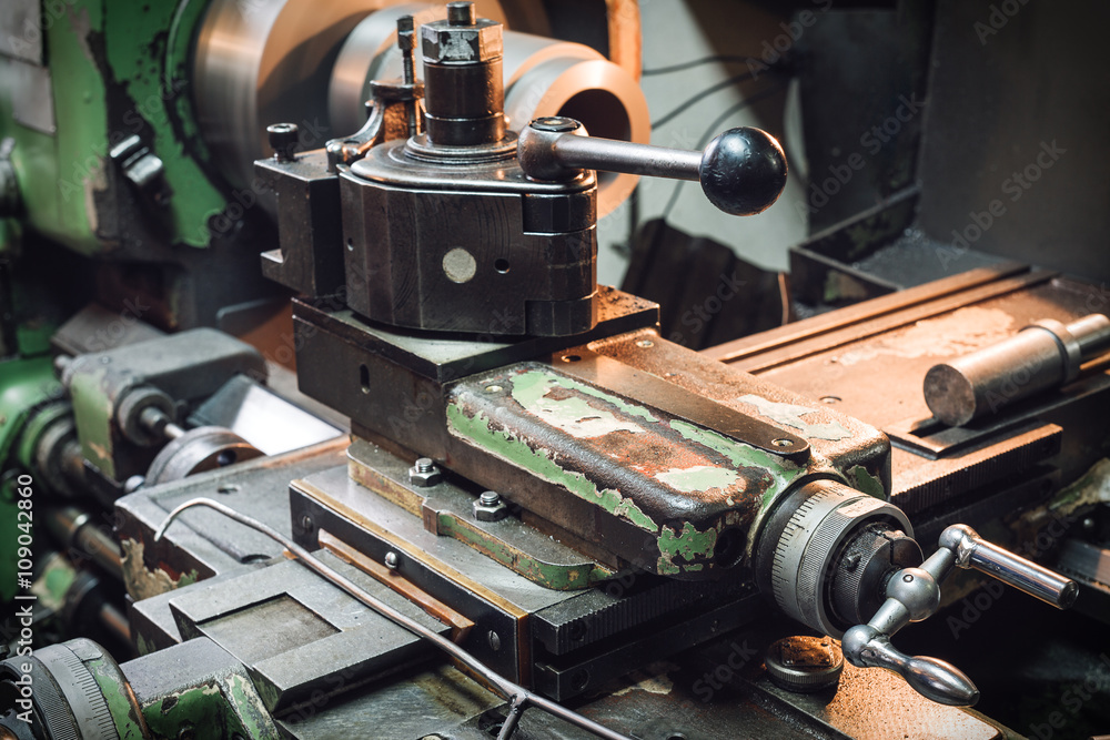 Fototapeta premium The old machine tool equipment