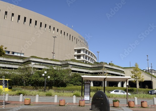 地行中央公園から見たヤフオクドーム