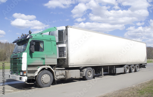 freight transport logistics © avtor_ep