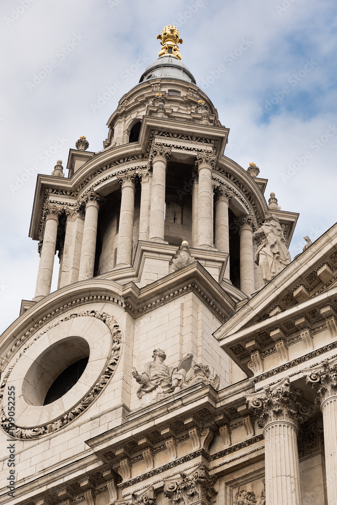 Front facade of St Paul's Cathedral London