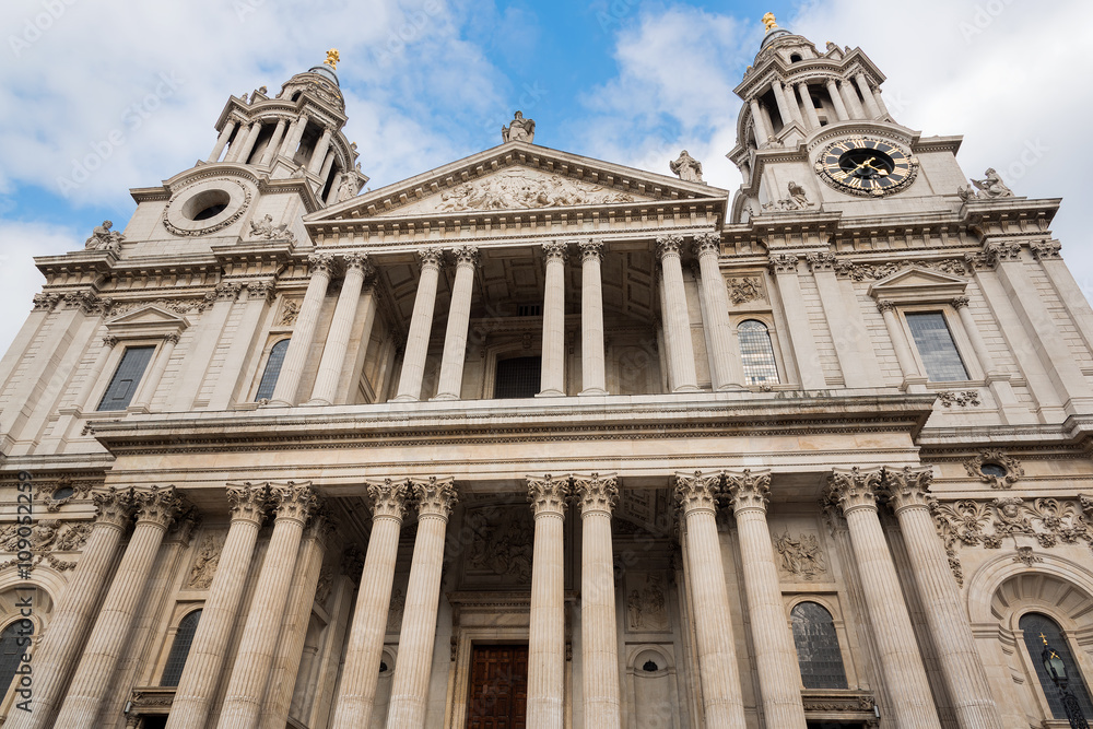 Front facade of St Paul's Cathedral London