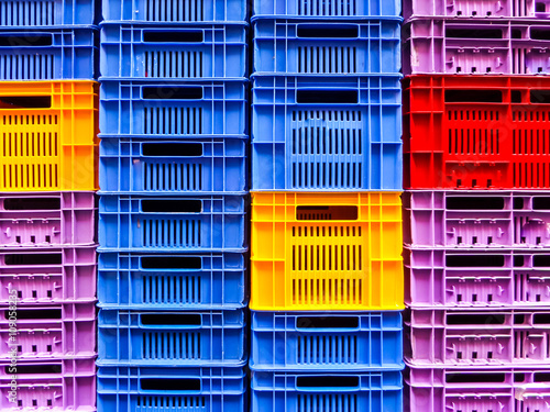 Quadro su tela many empty crate packaging background