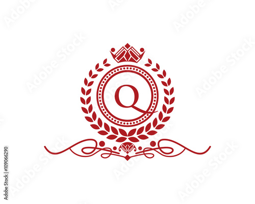 Majestic Letter Q Logo