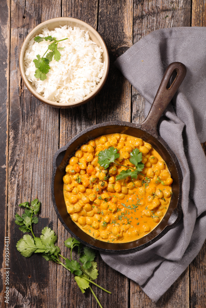 chickpea with cream and curry