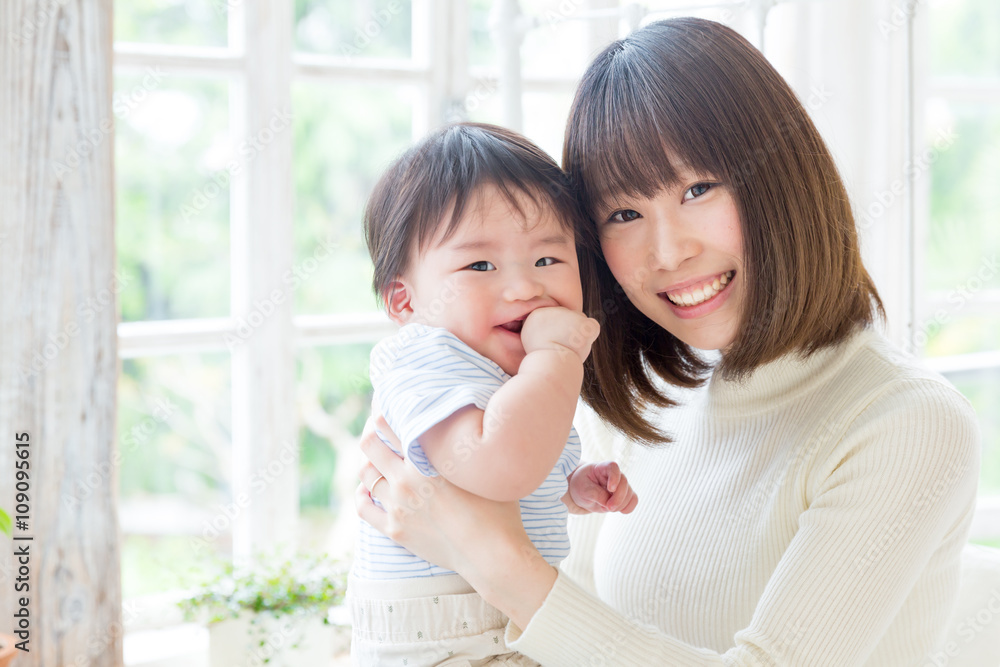 portrait of young asian family lifestyle image portrait of young asian family lifestyle image