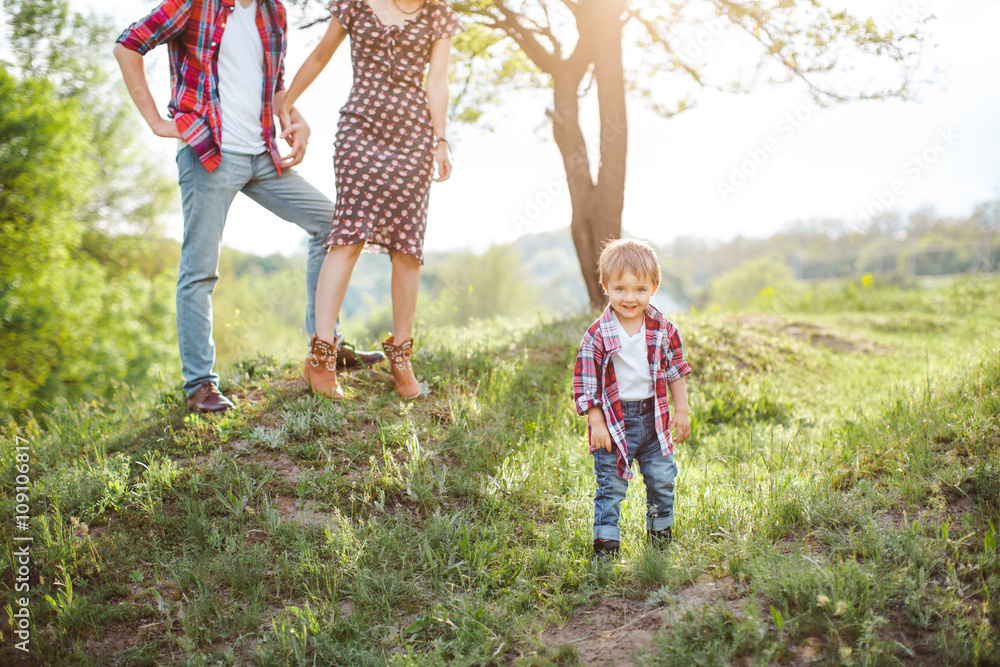 Fototapeta premium Happy Family on the Nature