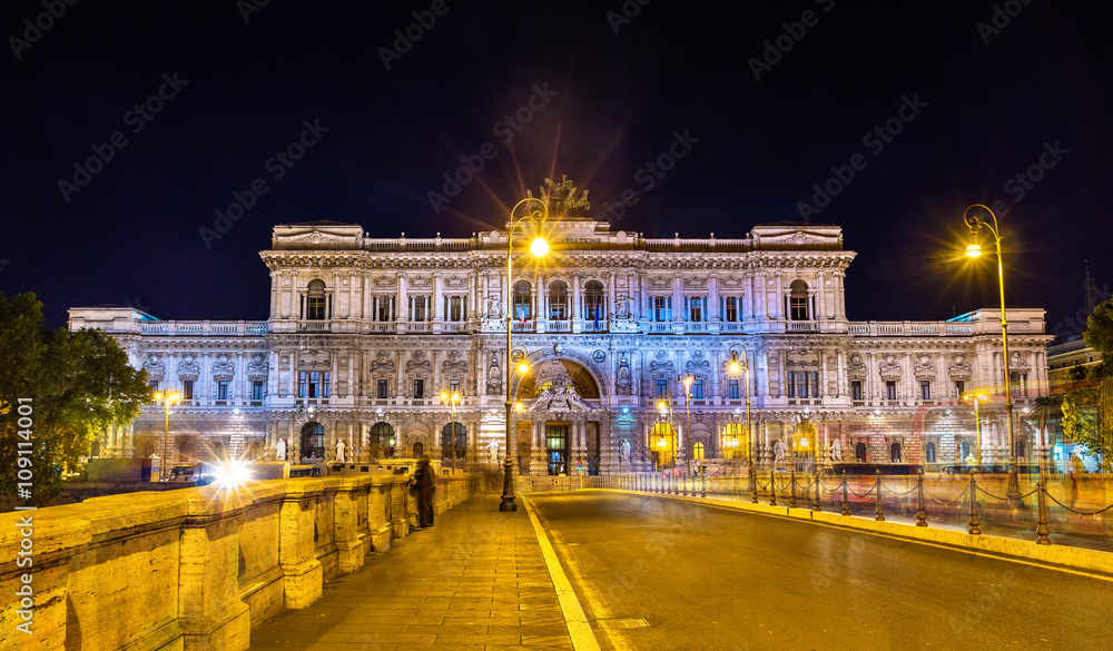 Palace of Justice in Rome at night