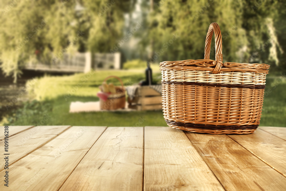 basket and park basket and park