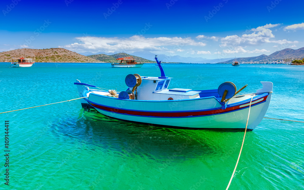 Fototapeta premium Fishing Boat off the coast of Crete, Greece