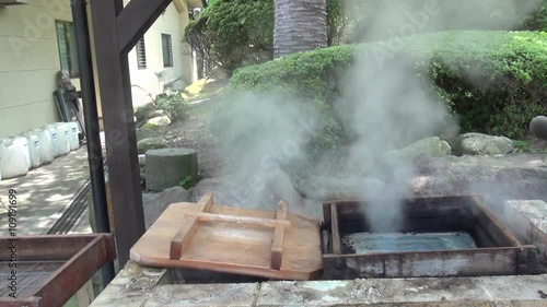 別府温泉の地獄蒸し（大分県） 