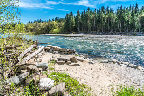 Kleiner Sandstrand an der Isar bei Geretsried und Wolfratshausen photo