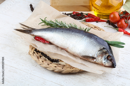 Herring with onion and rosemary