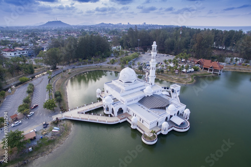tengku zaharah floating mosque photo