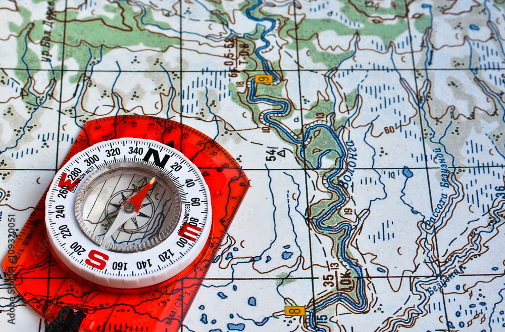 Obraz premium Map and compass.