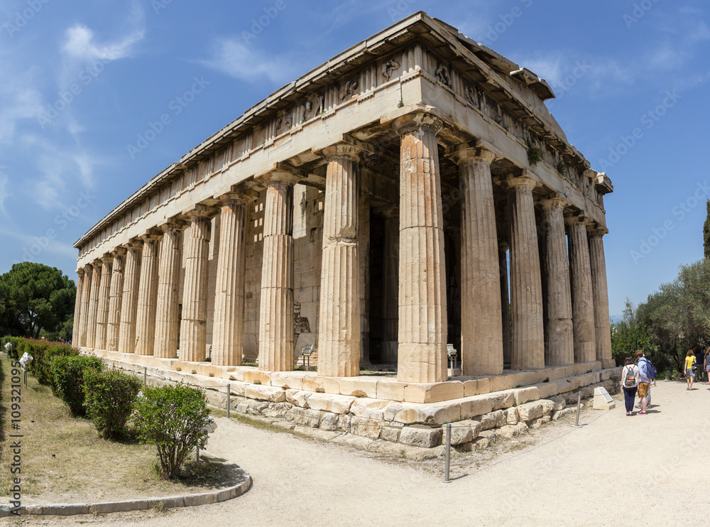 Fototapeta premium Temple of Hephaestus in Ancient Agora, Athens, Greece