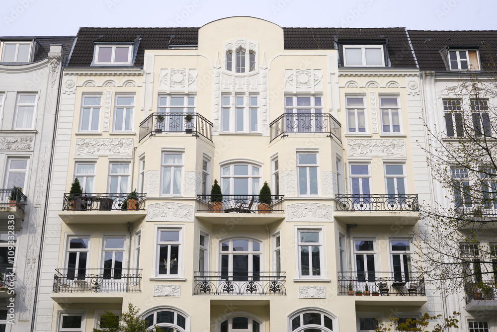 Fototapeta premium Altbaugebäude in Hamburg, Deutschland
