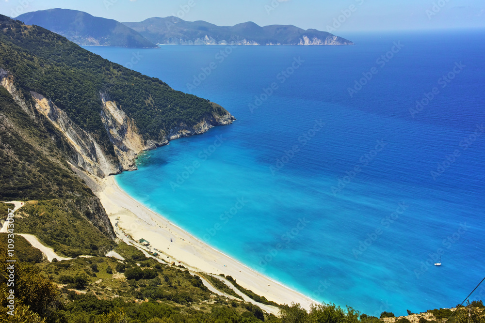 Obraz premium Panoramic View of beautiful Myrtos beach, Kefalonia, Ionian islands, Greece