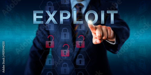 Fotografi Network Administrator Touching EXPLOIT