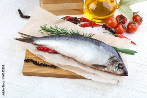 Herring with onion and rosemary