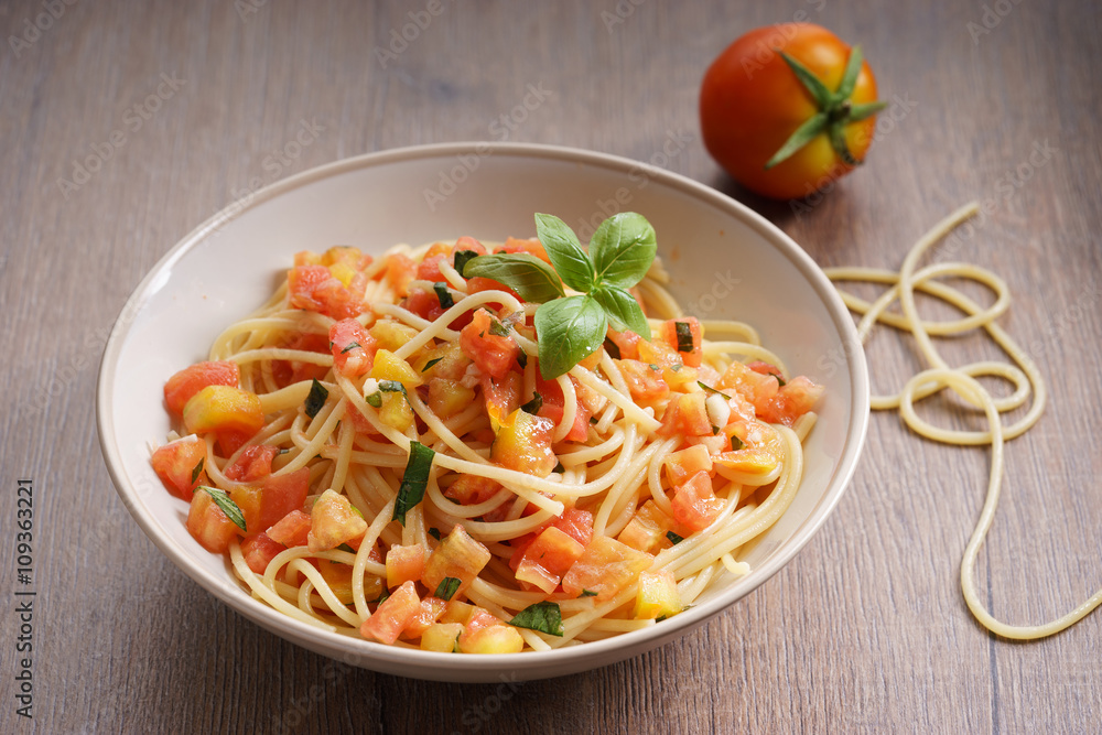 spaghetti tomato.