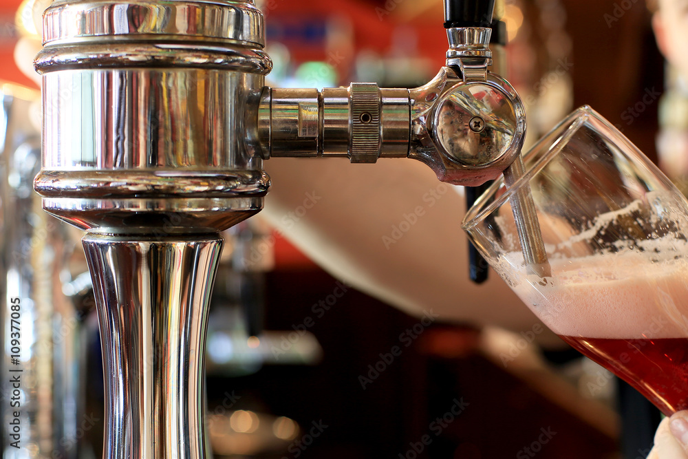 Chrome beer taps with highlights in the pub - obrazy, fototapety, plakaty 