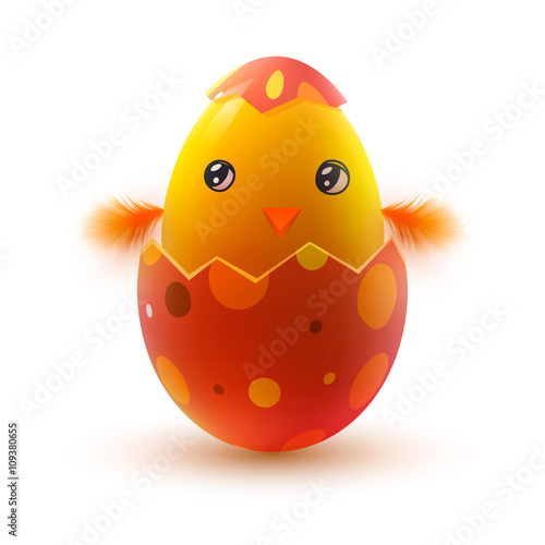 Realistic Easter egg and chicken. Vector illustration.