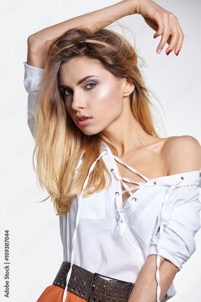 Obraz premium beautiful woman portrait