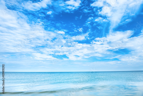 Blue clear sea and sky © Pavlo Vakhrushev