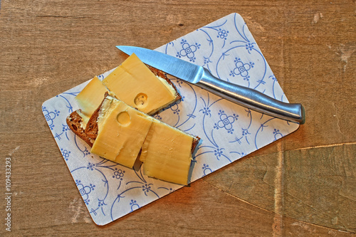 Brot mit Käse photo