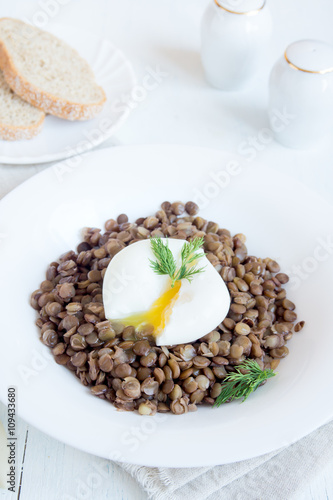 Lentil and soft poached egg