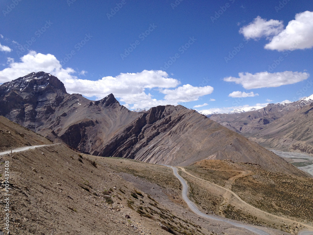 Beautiful mountains on Leh highway, Leh district, Ladakh, Himalayas, Jammu and Kashmir, Northern India