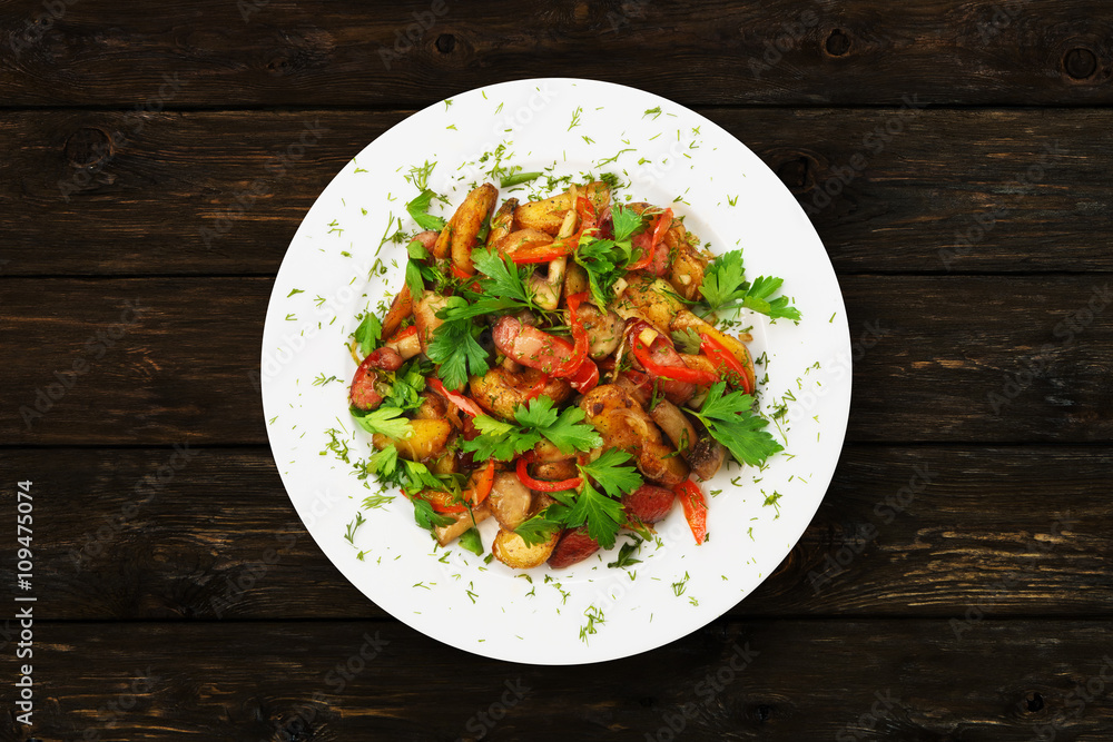Roasted potatoes with vegetables and mushrooms Roasted potatoes with vegetables and mushrooms