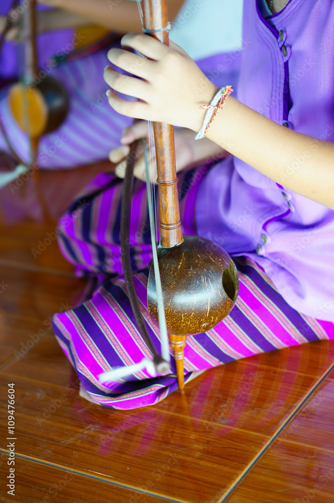 image of mahori or gamelan is a form of Thai classical ensemble which
