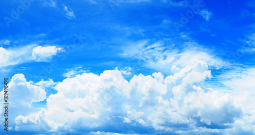 Cloudscape. Blue sky and white cloud. Sunny day © canjoena
