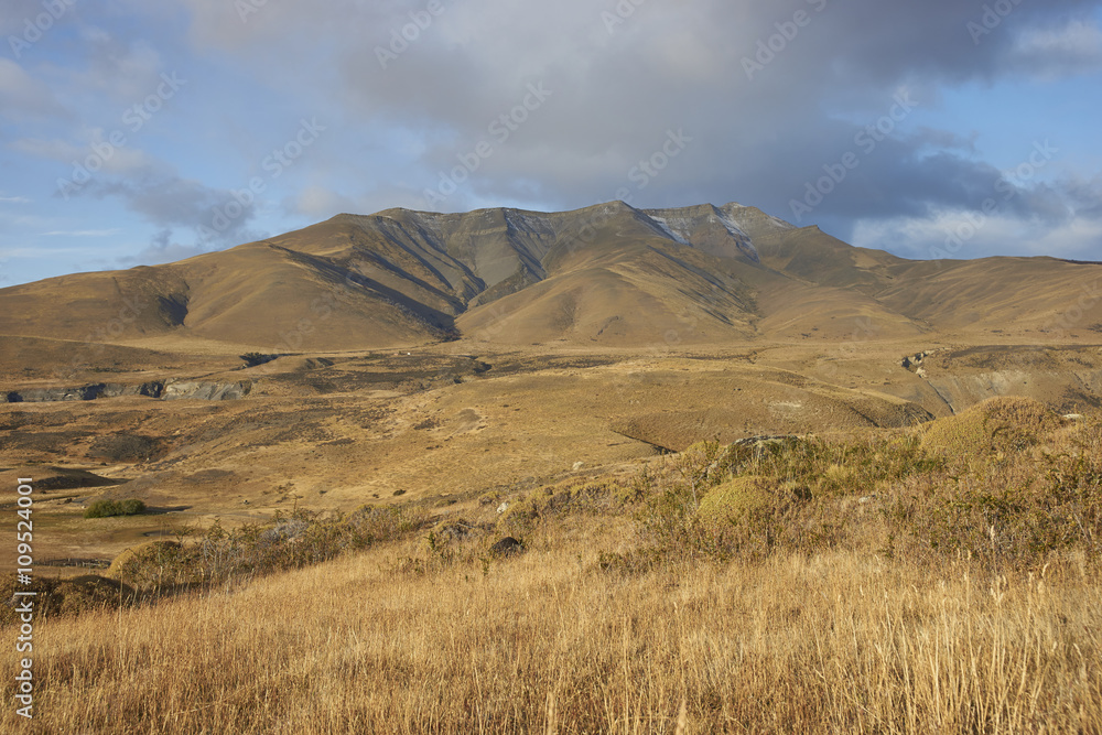 Fototapeta premium Sierra Contreras mountains bordering the eastern edge of in Torres del Paine National Park, Magallanes, Chile