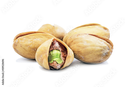 The pistachios heap