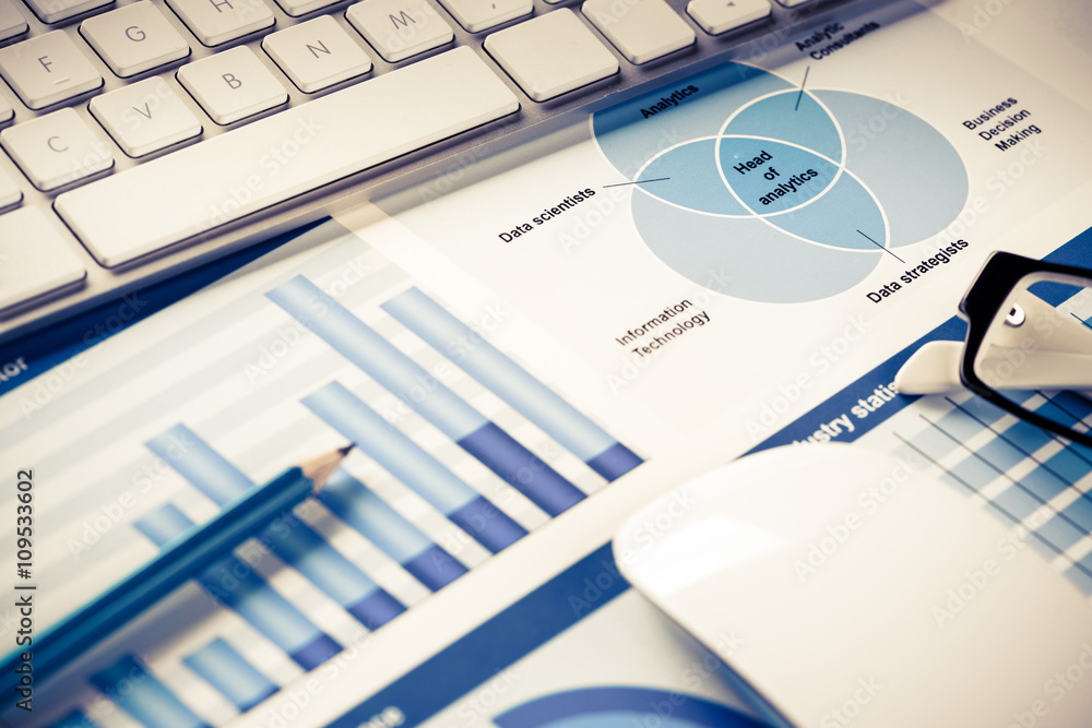 Preparing average sales report Preparing average sales report