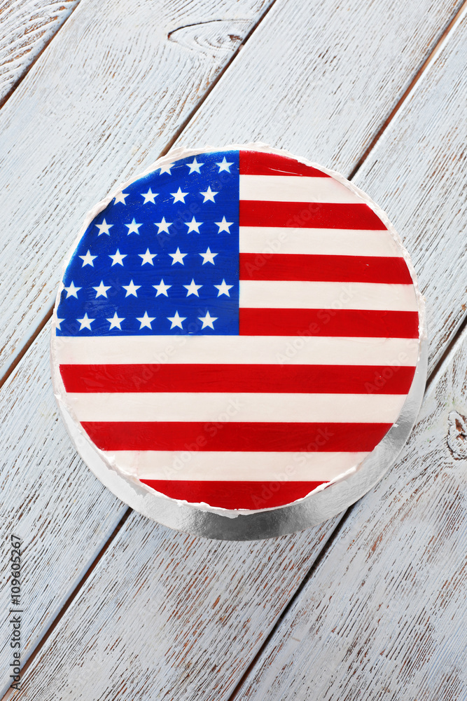 Obraz premium American flag cake, on wooden background