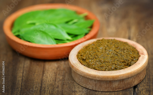 Ayurvedic henna leaves with paste
