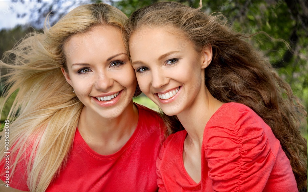 Obraz premium Smiling.