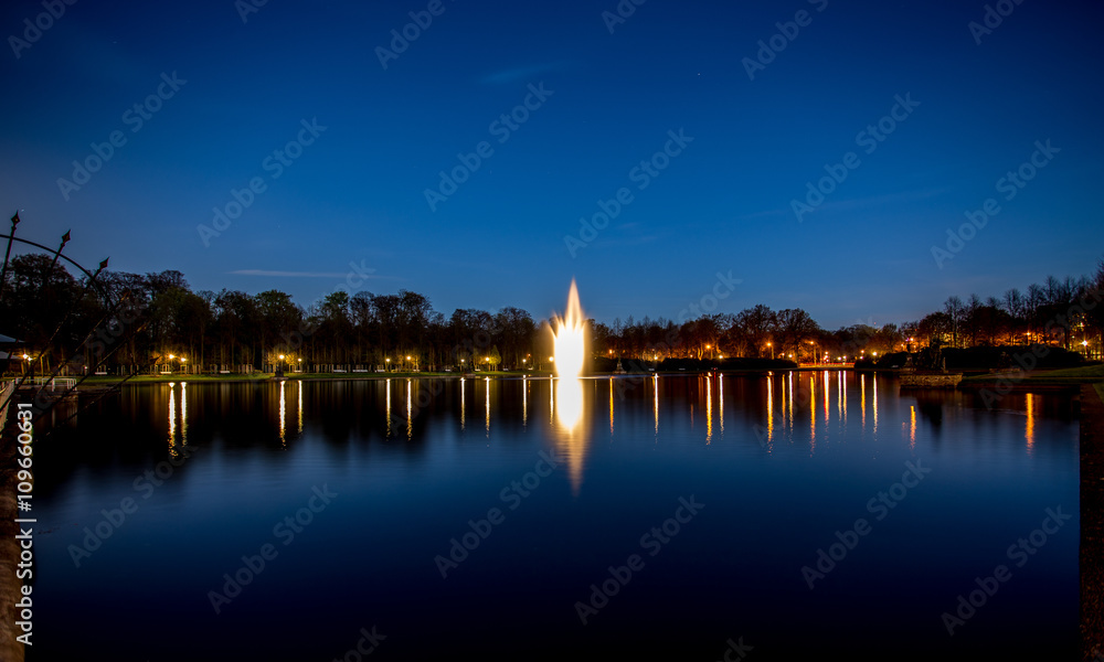 Holler See am Bürgerpark in Bremen bei Nacht