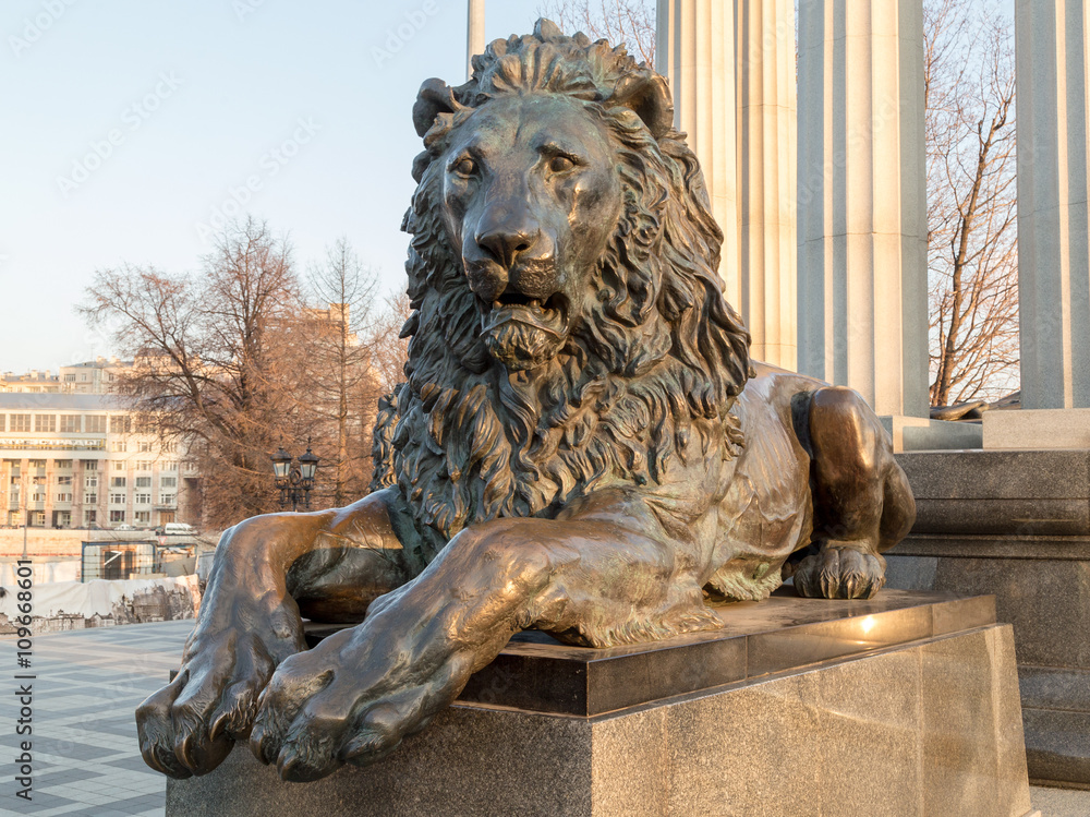 Lion metal Statue 