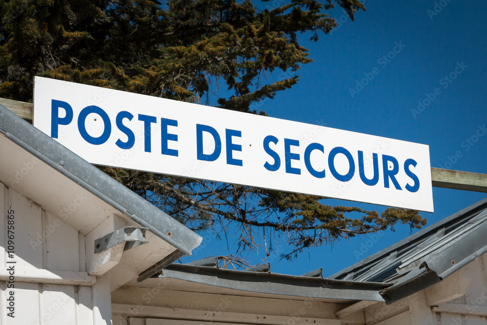 Obraz premium security hut in the beach