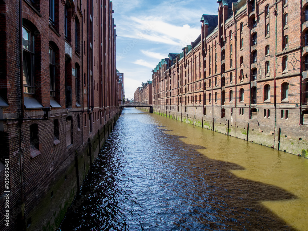 Naklejka premium Wandrahmsfleet Hamburg Speicherstadt
