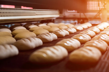 Papier peint photo Boulangerie Cuisson du pain au four artisanal  © DenisProduction.com