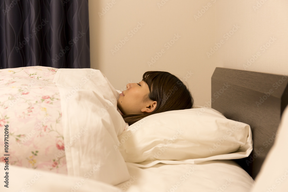 睡眠 女性 睡眠 女性