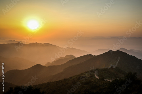Wallpaper Mural Crépuscule de la Grande Muraille de Chine Torontodigital.ca